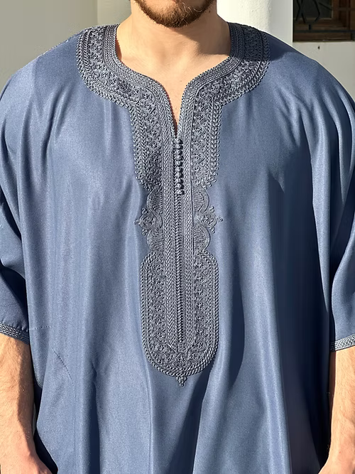 Chilaba Kayn – Textura Fina y Confección de Alta Calidad